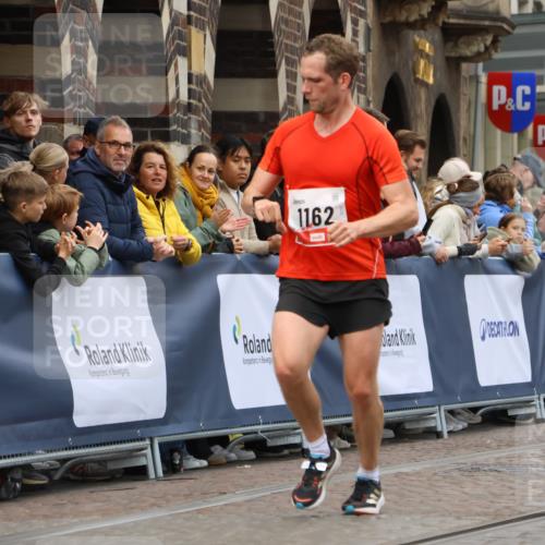 05.10.2025 - 20. swb-Marathon Bremen Strokosch-Dieckow http://msf.ph/oto/9240745 05.10.2025 12:42:47 Ziel 1162 meine-sportfotos.de