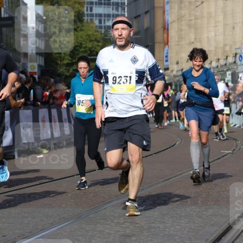05.10.2025 - 20. swb-Marathon Bremen Strokosch-Dieckow http://msf.ph/oto/9240818 05.10.2025 10:57:08 Ziel 5172, 9231, 9314, 9489, 9577, 9797, 10293, 10545, 10917, 11138, 11202, 11434, 11435, 11566, 11596, 11686 meine-sportfotos.de