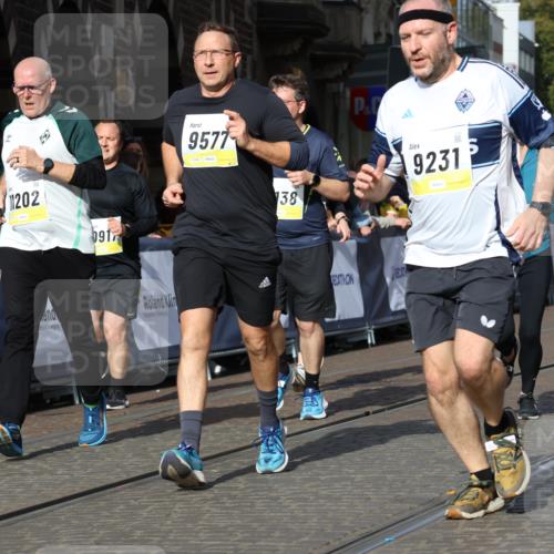 05.10.2025 - 20. swb-Marathon Bremen Strokosch-Dieckow http://msf.ph/oto/9240979 05.10.2025 10:57:09 Ziel 5172, 9231, 9314, 9489, 9577, 10293, 10545, 10917, 11138, 11202, 11434, 11566, 11596, 11686 meine-sportfotos.de