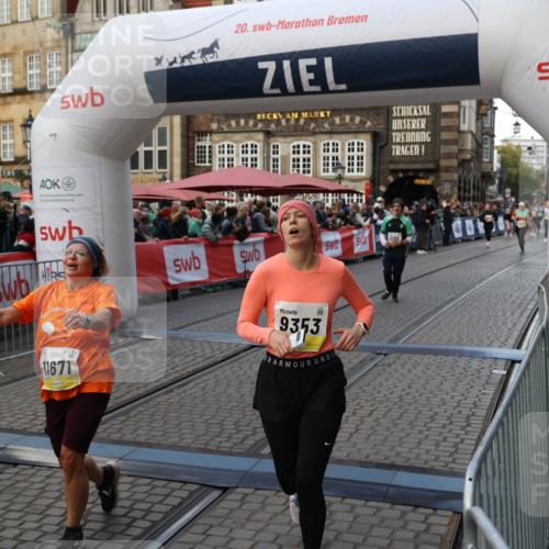 05.10.2025 - 20. swb-Marathon Bremen Yannick Fuchs http://msf.ph/oto/9241051 05.10.2025 11:08:29 Ziel 9186, 9353, 9401, 9519, 10132, 11097, 11232, 11671 meine-sportfotos.de