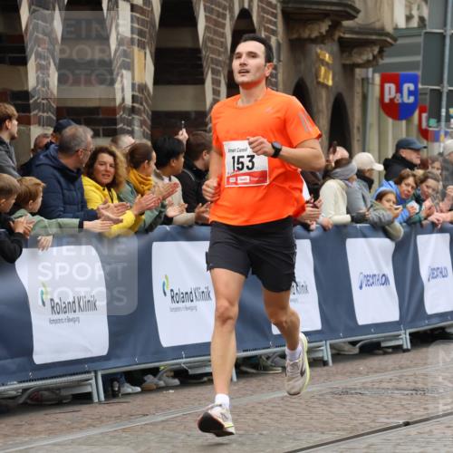 05.10.2025 - 20. swb-Marathon Bremen Strokosch-Dieckow http://msf.ph/oto/9241176 05.10.2025 12:43:21 Ziel 153, 1643 meine-sportfotos.de