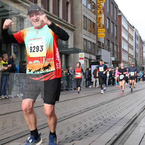 05.10.2025 - 20. swb-Marathon Bremen Strokosch-Dieckow http://msf.ph/oto/9241266 05.10.2025 10:48:03 Ziel 8787, 9223, 9293, 9298, 9385, 9404, 9437, 9478, 9641, 9665, 9704, 9706, 9810, 9958, 10109, 10131, 10177, 10211, 10428, 10685, 10931, 10953, 11005, 11119, 11292, 11299, 11357, 11505, 11561, 11637, 8787, 9223, 9293, 9298, 9385, 9404, 9437, 9478, 9641, 9665, 9704, 9706, 9810, 9958, 10109, 10131, 10177, 10211, 10428, 10685, 10931, 10953, 11005, 11119, 11292, 11299, 11357, 11505, 11561, 11637 meine-sportfotos.de