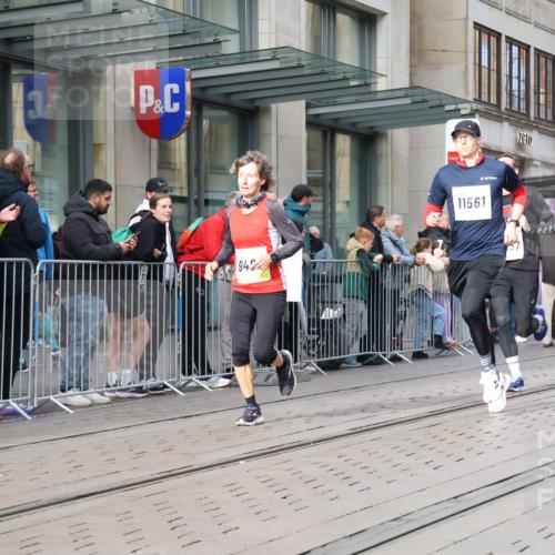 05.10.2025 - 20. swb-Marathon Bremen Strokosch-Dieckow http://msf.ph/oto/9241287 05.10.2025 10:48:04 Ziel 8787, 9223, 9293, 9298, 9385, 9404, 9406, 9437, 9478, 9641, 9665, 9704, 9706, 9810, 9958, 10109, 10131, 10177, 10211, 10685, 10931, 10953, 11005, 11119, 11292, 11357, 11505, 11561, 11637, 8787, 9223, 9293, 9298, 9385, 9404, 9406, 9437, 9478, 9641, 9665, 9704, 9706, 9810, 9958, 10109, 10131, 10177, 10211, 10685, 10931, 10953, 11005, 11119, 11292, 11357, 11505, 11561, 11637 meine-sportfotos.de