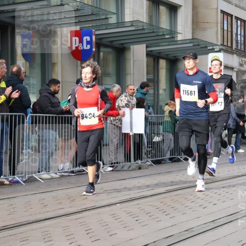 05.10.2025 - 20. swb-Marathon Bremen Strokosch-Dieckow http://msf.ph/oto/9241302 05.10.2025 10:48:05 Ziel 8787, 9223, 9293, 9298, 9385, 9404, 9406, 9437, 9478, 9641, 9665, 9704, 9706, 9810, 9958, 10109, 10131, 10177, 10211, 10685, 10931, 10953, 11005, 11096, 11119, 11292, 11357, 11505, 11561, 11637, 8787, 9223, 9293, 9298, 9385, 9404, 9406, 9437, 9478, 9641, 9665, 9704, 9706, 9810, 9958, 10109, 10131, 10177, 10211, 10685, 10931, 10953, 11005, 11096, 11119, 11292, 11357, 11505, 11561, 11637 meine-sportfotos.de