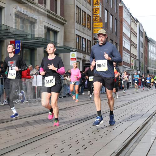 05.10.2025 - 20. swb-Marathon Bremen Strokosch-Dieckow http://msf.ph/oto/9241360 05.10.2025 10:48:06 Ziel 8787, 9223, 9293, 9298, 9385, 9404, 9406, 9437, 9478, 9641, 9665, 9704, 9706, 9810, 9958, 10109, 10131, 10177, 10211, 10303, 10685, 10931, 10953, 11005, 11096, 11119, 11292, 11357, 11505, 11561, 11637, 8787, 9223, 9293, 9298, 9385, 9404, 9406, 9437, 9478, 9641, 9665, 9704, 9706, 9810, 9958, 10109, 10131, 10177, 10211, 10303, 10685, 10931, 10953, 11005, 11096, 11119, 11292, 11357, 11505, 11561, 11637 meine-sportfotos.de