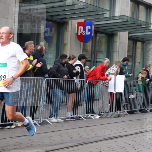 05.10.2025 - 20. swb-Marathon Bremen Strokosch-Dieckow http://msf.ph/oto/9241499 05.10.2025 10:48:10 Ziel 8787, 9223, 9298, 9385, 9404, 9406, 9437, 9478, 9641, 9665, 9704, 9810, 9958, 10109, 10131, 10177, 10211, 10303, 10685, 11005, 11096, 11119, 11292, 11357, 11505, 11637, 8787, 9223, 9298, 9385, 9404, 9406, 9437, 9478, 9641, 9665, 9704, 9810, 9958, 10109, 10131, 10177, 10211, 10303, 10685, 11005, 11096, 11119, 11292, 11357, 11505, 11637 meine-sportfotos.de