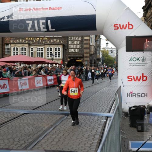 05.10.2025 - 20. swb-Marathon Bremen Yannick Fuchs http://msf.ph/oto/9241532 05.10.2025 11:08:39 Ziel 9235, 9481, 9552, 9982, 10134, 10787, 10859 meine-sportfotos.de