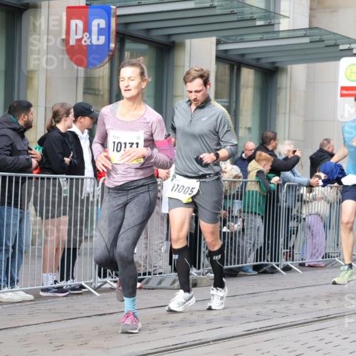 05.10.2025 - 20. swb-Marathon Bremen Strokosch-Dieckow http://msf.ph/oto/9241541 05.10.2025 10:48:11 Ziel 8787, 9223, 9298, 9385, 9404, 9406, 9437, 9478, 9665, 9704, 9729, 9810, 9958, 10109, 10131, 10177, 10211, 10303, 10685, 11005, 11096, 11119, 11292, 11357, 11505, 8787, 9223, 9298, 9385, 9404, 9406, 9437, 9478, 9665, 9704, 9729, 9810, 9958, 10109, 10131, 10177, 10211, 10303, 10685, 11005, 11096, 11119, 11292, 11357, 11505 meine-sportfotos.de