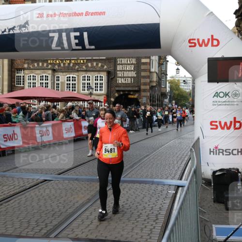 05.10.2025 - 20. swb-Marathon Bremen Yannick Fuchs http://msf.ph/oto/9241548 05.10.2025 11:08:40 Ziel 9235, 9481, 9552, 9982, 10134, 10787, 10859 meine-sportfotos.de