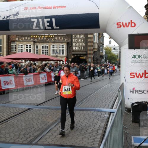 05.10.2025 - 20. swb-Marathon Bremen Yannick Fuchs http://msf.ph/oto/9241554 05.10.2025 11:08:40 Ziel 9235, 9481, 9552, 9982, 10134, 10787, 10859 meine-sportfotos.de