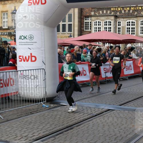 05.10.2025 - 20. swb-Marathon Bremen Yannick Fuchs http://msf.ph/oto/9241746 05.10.2025 11:08:46 Ziel 7069, 7706, 9982, 10134, 10212, 10787, 10859, 10998, 11028, 11073, 11076, 11242 meine-sportfotos.de