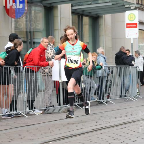 05.10.2025 - 20. swb-Marathon Bremen Strokosch-Dieckow http://msf.ph/oto/9241906 05.10.2025 10:48:26 Ziel 7414, 9255, 9261, 9385, 9406, 9482, 9583, 9674, 9729, 10047, 10303, 10799, 10877, 10973, 11096, 11248, 7414, 9255, 9261, 9385, 9406, 9482, 9583, 9674, 9729, 10047, 10303, 10799, 10877, 10973, 11096, 11248 meine-sportfotos.de