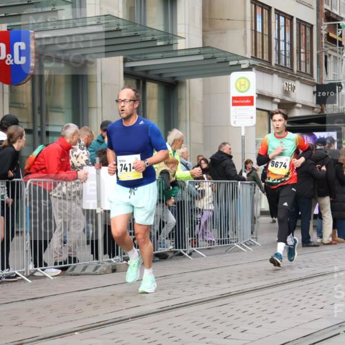 05.10.2025 - 20. swb-Marathon Bremen Strokosch-Dieckow http://msf.ph/oto/9242016 05.10.2025 10:48:30 Ziel 7414, 9216, 9255, 9261, 9482, 9583, 9674, 9729, 10047, 10303, 10733, 10799, 10877, 10973, 11096, 11248, 7414, 9216, 9255, 9261, 9482, 9583, 9674, 9729, 10047, 10303, 10733, 10799, 10877, 10973, 11096, 11248 meine-sportfotos.de