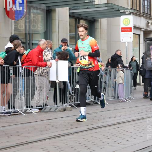 05.10.2025 - 20. swb-Marathon Bremen Strokosch-Dieckow http://msf.ph/oto/9242042 05.10.2025 10:48:31 Ziel 7414, 9216, 9255, 9261, 9317, 9482, 9583, 9674, 9729, 10047, 10303, 10733, 10799, 10877, 10973, 11248, 7414, 9216, 9255, 9261, 9317, 9482, 9583, 9674, 9729, 10047, 10303, 10733, 10799, 10877, 10973, 11248 meine-sportfotos.de