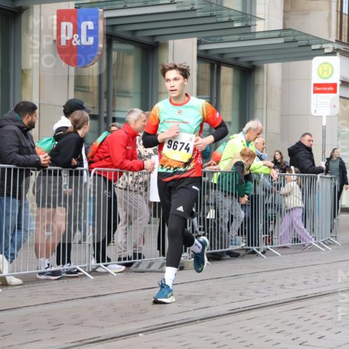 05.10.2025 - 20. swb-Marathon Bremen Strokosch-Dieckow http://msf.ph/oto/9242056 05.10.2025 10:48:32 Ziel 7414, 9216, 9255, 9261, 9317, 9482, 9583, 9674, 9729, 10047, 10733, 10799, 10877, 10973, 11248, 7414, 9216, 9255, 9261, 9317, 9482, 9583, 9674, 9729, 10047, 10733, 10799, 10877, 10973, 11248 meine-sportfotos.de