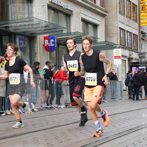 05.10.2025 - 20. swb-Marathon Bremen Strokosch-Dieckow http://msf.ph/oto/9242133 05.10.2025 10:48:34 Ziel 7414, 9014, 9216, 9255, 9261, 9317, 9482, 9583, 9674, 9729, 10047, 10449, 10733, 10799, 10877, 10973, 11248, 7414, 9014, 9216, 9255, 9261, 9317, 9482, 9583, 9674, 9729, 10047, 10449, 10733, 10799, 10877, 10973, 11248 meine-sportfotos.de