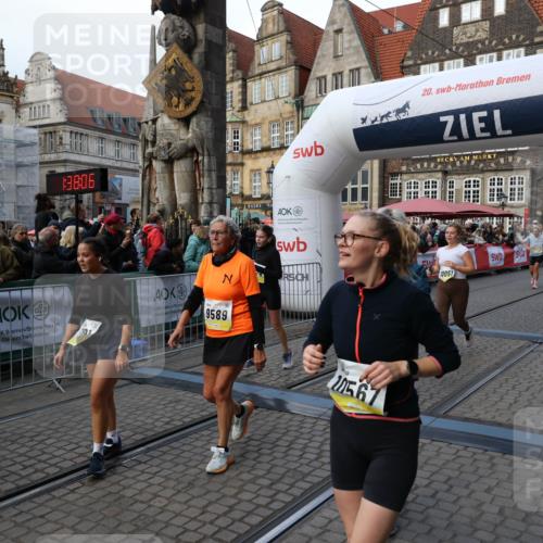 05.10.2025 - 20. swb-Marathon Bremen Yannick Fuchs http://msf.ph/oto/9242203 05.10.2025 11:08:55 Ziel 7706, 9191, 9274, 9276, 9589, 9853, 10051, 10567, 10939, 11073, 11479, 11590 meine-sportfotos.de