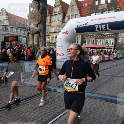 05.10.2025 - 20. swb-Marathon Bremen Yannick Fuchs http://msf.ph/oto/9242213 05.10.2025 11:08:55 Ziel 7706, 9191, 9274, 9276, 9589, 9853, 10051, 10567, 10939, 11073, 11479, 11590 meine-sportfotos.de