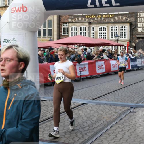 05.10.2025 - 20. swb-Marathon Bremen Yannick Fuchs http://msf.ph/oto/9242238 05.10.2025 11:08:56 Ziel 9191, 9274, 9276, 9589, 9721, 9853, 10051, 10567, 10939, 11479, 11590 meine-sportfotos.de