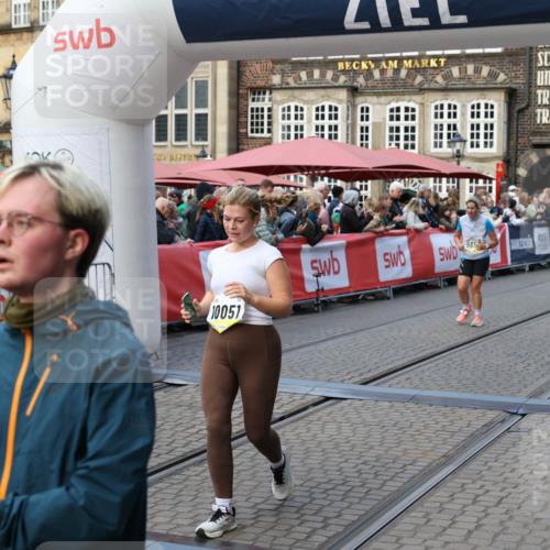 05.10.2025 - 20. swb-Marathon Bremen Yannick Fuchs http://msf.ph/oto/9242242 05.10.2025 11:08:56 Ziel 9191, 9274, 9276, 9589, 9721, 9853, 10051, 10567, 10939, 11479, 11590 meine-sportfotos.de