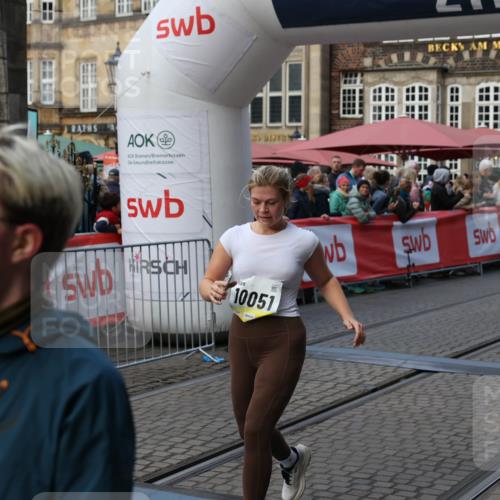 05.10.2025 - 20. swb-Marathon Bremen Yannick Fuchs http://msf.ph/oto/9242288 05.10.2025 11:08:56 Ziel 9191, 9274, 9276, 9589, 9721, 9853, 10051, 10567, 10939, 11479, 11590 meine-sportfotos.de