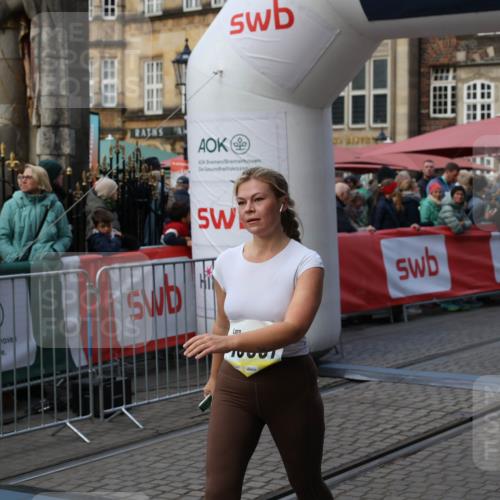 05.10.2025 - 20. swb-Marathon Bremen Yannick Fuchs http://msf.ph/oto/9242323 05.10.2025 11:08:57 Ziel 9191, 9274, 9276, 9589, 9721, 9853, 10051, 10567, 10939, 11479, 11590 meine-sportfotos.de