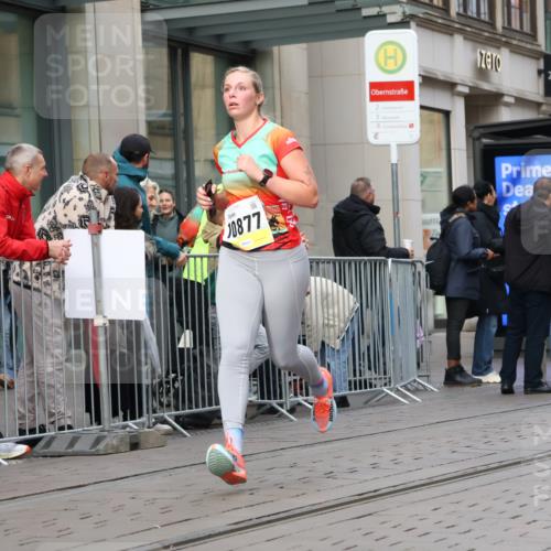 05.10.2025 - 20. swb-Marathon Bremen Strokosch-Dieckow http://msf.ph/oto/9242361 05.10.2025 10:48:40 Ziel 7202, 7414, 9014, 9216, 9255, 9317, 9457, 9556, 9583, 9674, 10016, 10047, 10221, 10449, 10733, 10877, 10973, 11248, 11673, 11695, 7202, 7414, 9014, 9216, 9255, 9317, 9457, 9556, 9583, 9674, 10016, 10047, 10221, 10449, 10733, 10877, 10973, 11248, 11673, 11695 meine-sportfotos.de