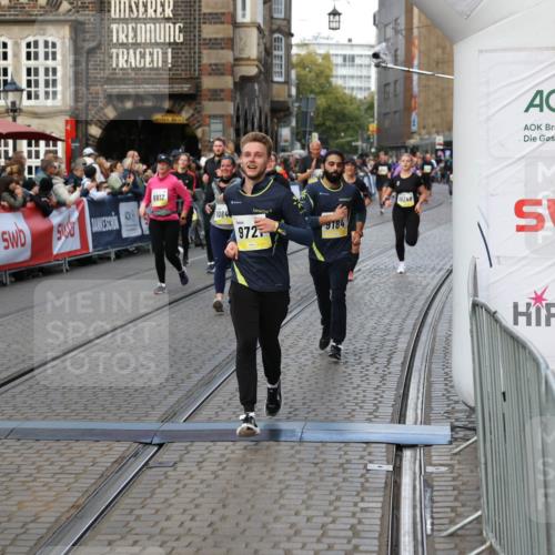 05.10.2025 - 20. swb-Marathon Bremen Yannick Fuchs http://msf.ph/oto/9242490 05.10.2025 11:09:00 Ziel 9184, 9274, 9721, 9853, 9912, 10051, 10248, 10714, 10840 meine-sportfotos.de