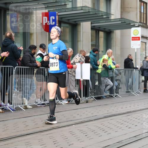 05.10.2025 - 20. swb-Marathon Bremen Strokosch-Dieckow http://msf.ph/oto/9242500 05.10.2025 10:48:45 Ziel 7202, 9014, 9216, 9255, 9317, 9333, 9457, 9556, 9583, 10016, 10047, 10221, 10449, 10733, 10877, 10973, 11057, 11248, 11673, 11695, 7202, 9014, 9216, 9255, 9317, 9333, 9457, 9556, 9583, 10016, 10047, 10221, 10449, 10733, 10877, 10973, 11057, 11248, 11673, 11695 meine-sportfotos.de