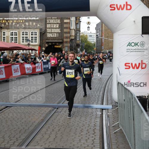 05.10.2025 - 20. swb-Marathon Bremen Yannick Fuchs http://msf.ph/oto/9242538 05.10.2025 11:09:00 Ziel 9184, 9274, 9721, 9853, 9912, 10051, 10248, 10714, 10840 meine-sportfotos.de