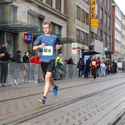 05.10.2025 - 20. swb-Marathon Bremen Strokosch-Dieckow http://msf.ph/oto/9242554 05.10.2025 10:48:47 Ziel 7202, 9014, 9216, 9255, 9317, 9333, 9457, 9556, 9583, 10016, 10221, 10449, 10715, 10733, 10877, 10973, 11057, 11248, 11673, 11695, 7202, 9014, 9216, 9255, 9317, 9333, 9457, 9556, 9583, 10016, 10221, 10449, 10715, 10733, 10877, 10973, 11057, 11248, 11673, 11695 meine-sportfotos.de