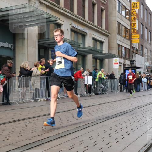 05.10.2025 - 20. swb-Marathon Bremen Strokosch-Dieckow http://msf.ph/oto/9242565 05.10.2025 10:48:48 Ziel 7202, 9014, 9216, 9317, 9333, 9457, 9556, 9583, 10016, 10221, 10449, 10715, 10733, 10735, 10877, 10973, 11057, 11248, 11673, 11695, 7202, 9014, 9216, 9317, 9333, 9457, 9556, 9583, 10016, 10221, 10449, 10715, 10733, 10735, 10877, 10973, 11057, 11248, 11673, 11695 meine-sportfotos.de