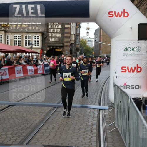 05.10.2025 - 20. swb-Marathon Bremen Yannick Fuchs http://msf.ph/oto/9242569 05.10.2025 11:09:00 Ziel 9184, 9274, 9721, 9853, 9912, 10051, 10248, 10714, 10840 meine-sportfotos.de
