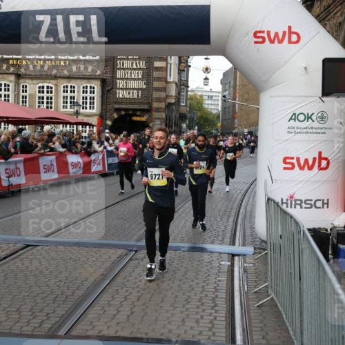 05.10.2025 - 20. swb-Marathon Bremen Yannick Fuchs http://msf.ph/oto/9242580 05.10.2025 11:09:01 Ziel 9184, 9466, 9721, 9774, 9853, 9912, 10031, 10051, 10248, 10714, 10840 meine-sportfotos.de