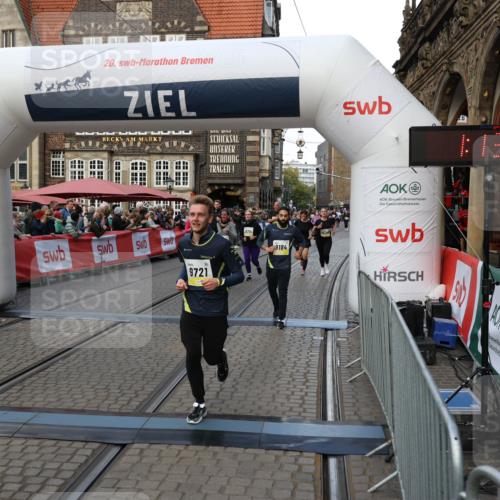 05.10.2025 - 20. swb-Marathon Bremen Yannick Fuchs http://msf.ph/oto/9242663 05.10.2025 11:09:01 Ziel 9184, 9466, 9721, 9774, 9853, 9912, 10031, 10051, 10248, 10714, 10840 meine-sportfotos.de