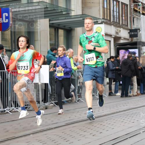 05.10.2025 - 20. swb-Marathon Bremen Strokosch-Dieckow http://msf.ph/oto/9242736 05.10.2025 10:48:54 Ziel 7202, 9014, 9206, 9216, 9317, 9333, 9435, 9457, 9555, 9556, 9708, 10016, 10118, 10221, 10449, 10519, 10673, 10715, 10733, 10735, 11057, 11319, 11598, 11672, 11673, 11695, 7202, 9014, 9206, 9216, 9317, 9333, 9435, 9457, 9555, 9556, 9708, 10016, 10118, 10221, 10449, 10519, 10673, 10715, 10733, 10735, 11057, 11319, 11598, 11672, 11673, 11695 meine-sportfotos.de