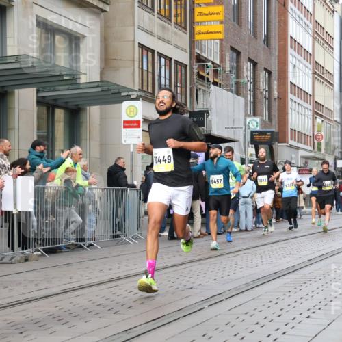 05.10.2025 - 20. swb-Marathon Bremen Strokosch-Dieckow http://msf.ph/oto/9242780 05.10.2025 10:48:55 Ziel 7202, 9014, 9206, 9233, 9317, 9333, 9435, 9457, 9555, 9556, 9708, 10016, 10118, 10221, 10449, 10519, 10673, 10715, 10733, 10735, 11057, 11319, 11487, 11598, 11672, 11673, 11695, 7202, 9014, 9206, 9233, 9317, 9333, 9435, 9457, 9555, 9556, 9708, 10016, 10118, 10221, 10449, 10519, 10673, 10715, 10733, 10735, 11057, 11319, 11487, 11598, 11672, 11673, 11695 meine-sportfotos.de