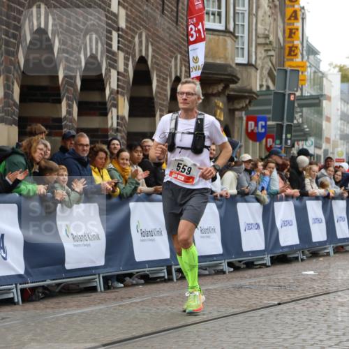 05.10.2025 - 20. swb-Marathon Bremen Strokosch-Dieckow http://msf.ph/oto/9242910 05.10.2025 12:44:18 Ziel 559 meine-sportfotos.de