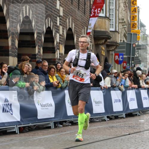 05.10.2025 - 20. swb-Marathon Bremen Strokosch-Dieckow http://msf.ph/oto/9243025 05.10.2025 12:44:18 Ziel 559 meine-sportfotos.de