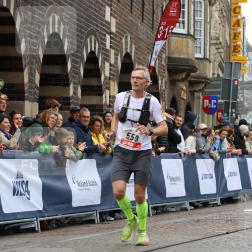 05.10.2025 - 20. swb-Marathon Bremen Strokosch-Dieckow http://msf.ph/oto/9243089 05.10.2025 12:44:18 Ziel 559 meine-sportfotos.de