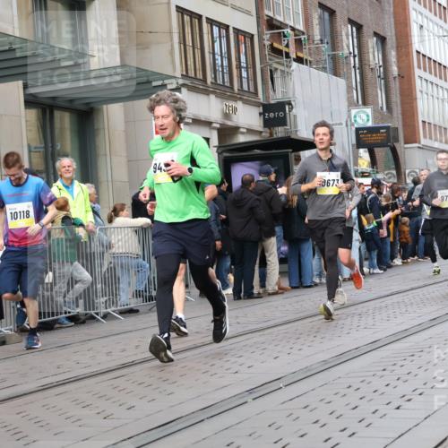 05.10.2025 - 20. swb-Marathon Bremen Strokosch-Dieckow http://msf.ph/oto/9243152 05.10.2025 10:49:11 Ziel 9206, 9233, 9435, 9555, 9626, 9627, 9708, 10118, 10170, 10381, 10519, 10636, 10673, 10712, 10715, 10726, 10735, 10873, 10888, 11319, 11487, 11579, 11598, 11672, 11692, 9206, 9233, 9435, 9555, 9626, 9627, 9708, 10118, 10170, 10381, 10519, 10636, 10673, 10712, 10715, 10726, 10735, 10873, 10888, 11319, 11487, 11579, 11598, 11672, 11692 meine-sportfotos.de