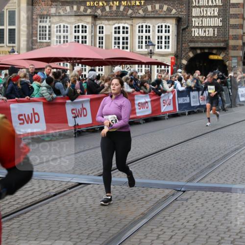 05.10.2025 - 20. swb-Marathon Bremen Yannick Fuchs http://msf.ph/oto/9243153 05.10.2025 11:09:09 Ziel 9466, 9774, 9912, 10031, 10087, 10248, 10458, 10714, 10840, 11126, 11142 meine-sportfotos.de