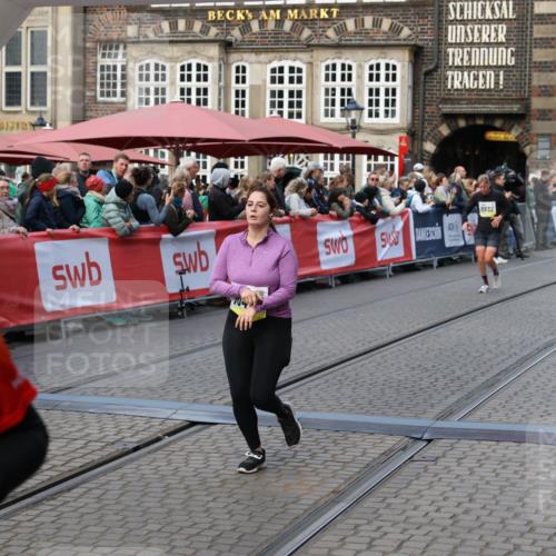 05.10.2025 - 20. swb-Marathon Bremen Yannick Fuchs http://msf.ph/oto/9243173 05.10.2025 11:09:09 Ziel 9466, 9774, 9912, 10031, 10087, 10248, 10458, 10714, 10840, 11126, 11142 meine-sportfotos.de