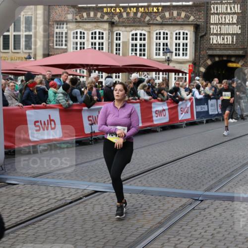 05.10.2025 - 20. swb-Marathon Bremen Yannick Fuchs http://msf.ph/oto/9243206 05.10.2025 11:09:09 Ziel 9466, 9774, 9912, 10031, 10087, 10248, 10458, 10714, 10840, 11126, 11142 meine-sportfotos.de
