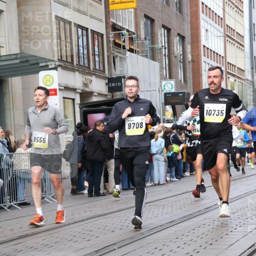 05.10.2025 - 20. swb-Marathon Bremen Strokosch-Dieckow http://msf.ph/oto/9243212 05.10.2025 10:49:13 Ziel 9206, 9233, 9435, 9452, 9555, 9626, 9627, 9708, 10118, 10170, 10381, 10519, 10636, 10673, 10712, 10726, 10735, 10873, 10888, 11319, 11487, 11579, 11598, 11672, 11692, 9206, 9233, 9435, 9452, 9555, 9626, 9627, 9708, 10118, 10170, 10381, 10519, 10636, 10673, 10712, 10726, 10735, 10873, 10888, 11319, 11487, 11579, 11598, 11672, 11692 meine-sportfotos.de