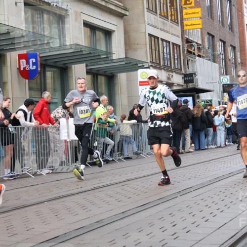 05.10.2025 - 20. swb-Marathon Bremen Strokosch-Dieckow http://msf.ph/oto/9243284 05.10.2025 10:49:14 Ziel 9206, 9233, 9435, 9452, 9555, 9626, 9627, 9708, 10118, 10170, 10381, 10519, 10636, 10673, 10712, 10726, 10873, 10888, 11319, 11487, 11579, 11598, 11672, 11692, 9206, 9233, 9435, 9452, 9555, 9626, 9627, 9708, 10118, 10170, 10381, 10519, 10636, 10673, 10712, 10726, 10873, 10888, 11319, 11487, 11579, 11598, 11672, 11692 meine-sportfotos.de