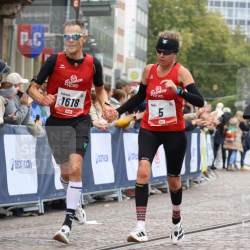 05.10.2025 - 20. swb-Marathon Bremen Strokosch-Dieckow http://msf.ph/oto/9243304 05.10.2025 12:44:27 Ziel 5, 8, 263, 1618, 1687, 2175, 9110 meine-sportfotos.de