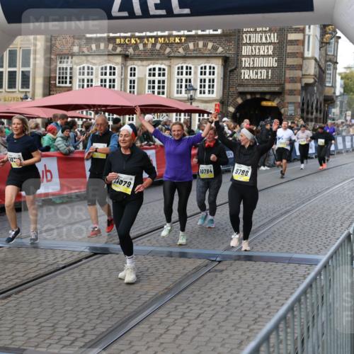 05.10.2025 - 20. swb-Marathon Bremen Yannick Fuchs http://msf.ph/oto/9243362 05.10.2025 11:09:18 Ziel 9632, 9798, 9815, 10315, 10784, 11379, 11437, 11674 meine-sportfotos.de