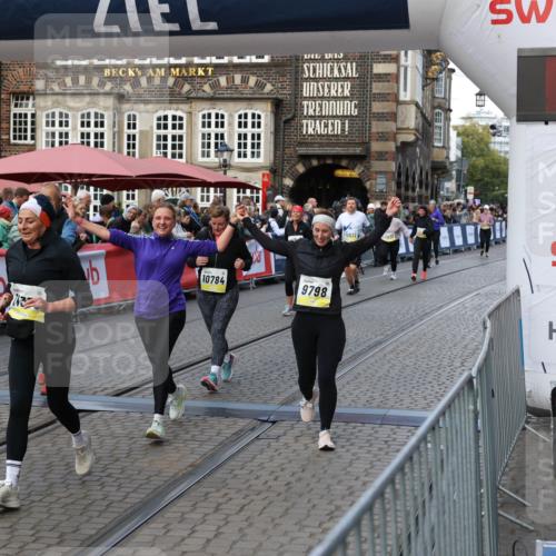 05.10.2025 - 20. swb-Marathon Bremen Yannick Fuchs http://msf.ph/oto/9243418 05.10.2025 11:09:18 Ziel 9632, 9798, 9815, 10315, 10784, 11379, 11437, 11674 meine-sportfotos.de