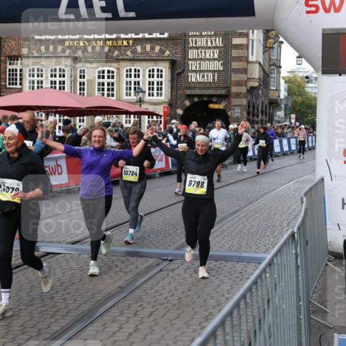 05.10.2025 - 20. swb-Marathon Bremen Yannick Fuchs http://msf.ph/oto/9243428 05.10.2025 11:09:18 Ziel 9632, 9798, 9815, 10315, 10784, 11379, 11437, 11674 meine-sportfotos.de